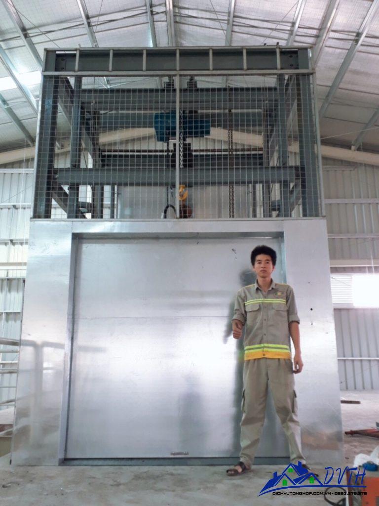 thang nâng hàng tại Tiền Giang