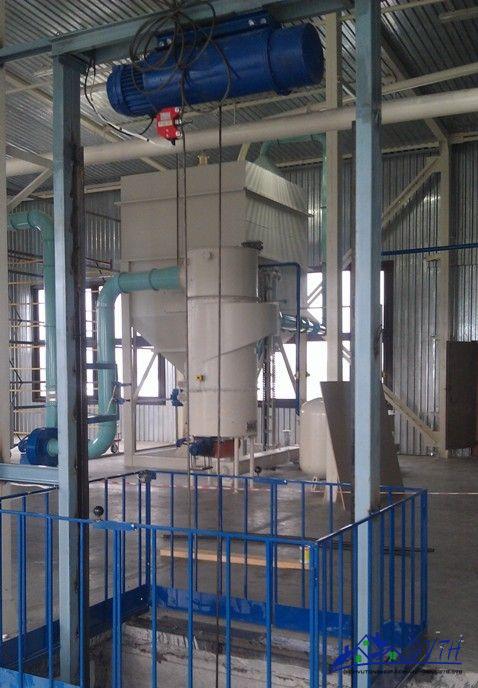 thang nâng hàng tại Cao Bằng