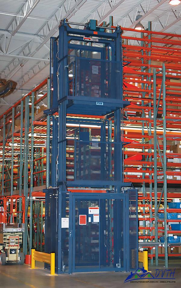 thang nâng hàng tại Long An