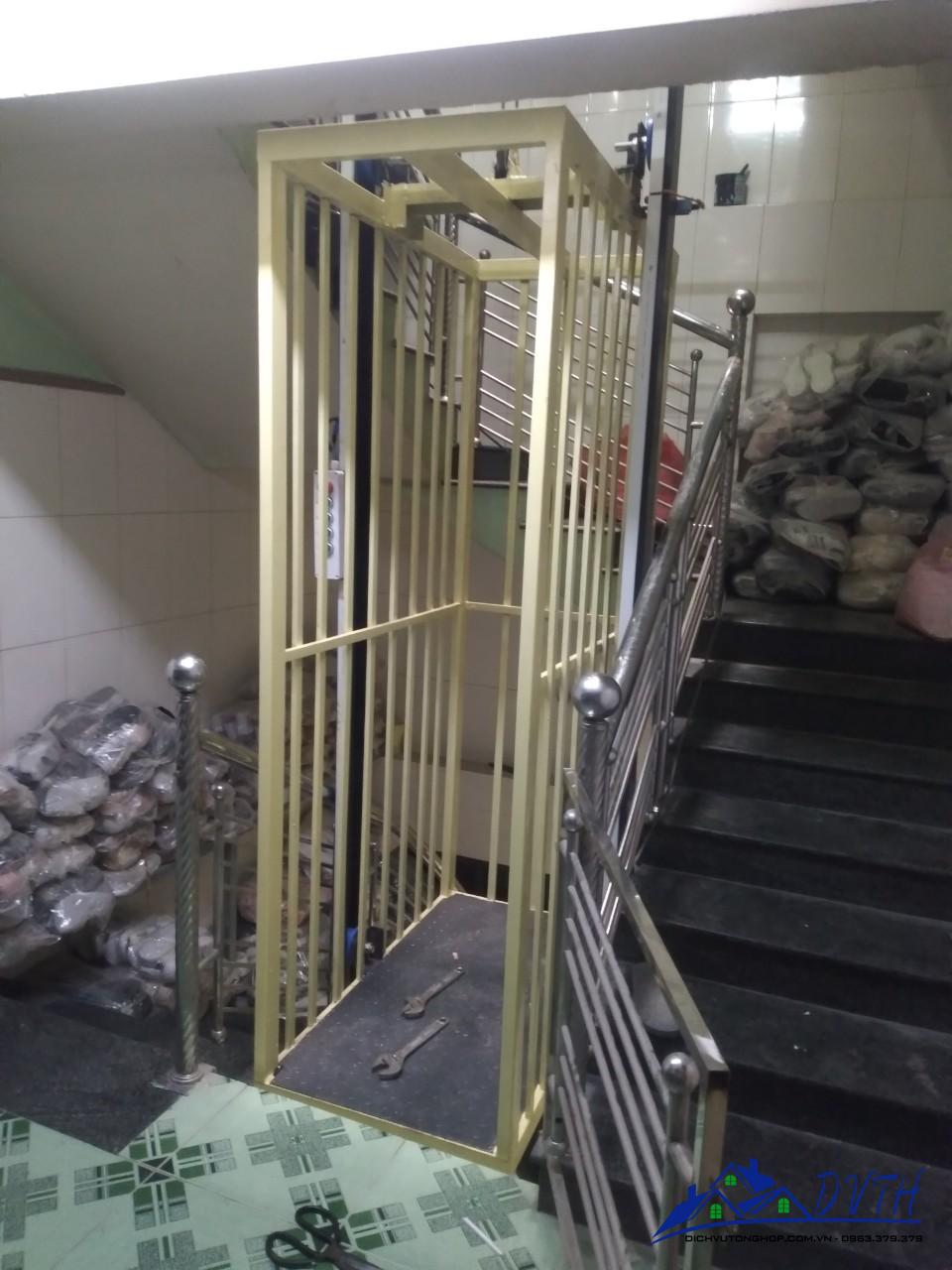 thang nâng hàng tại Hưng Yên