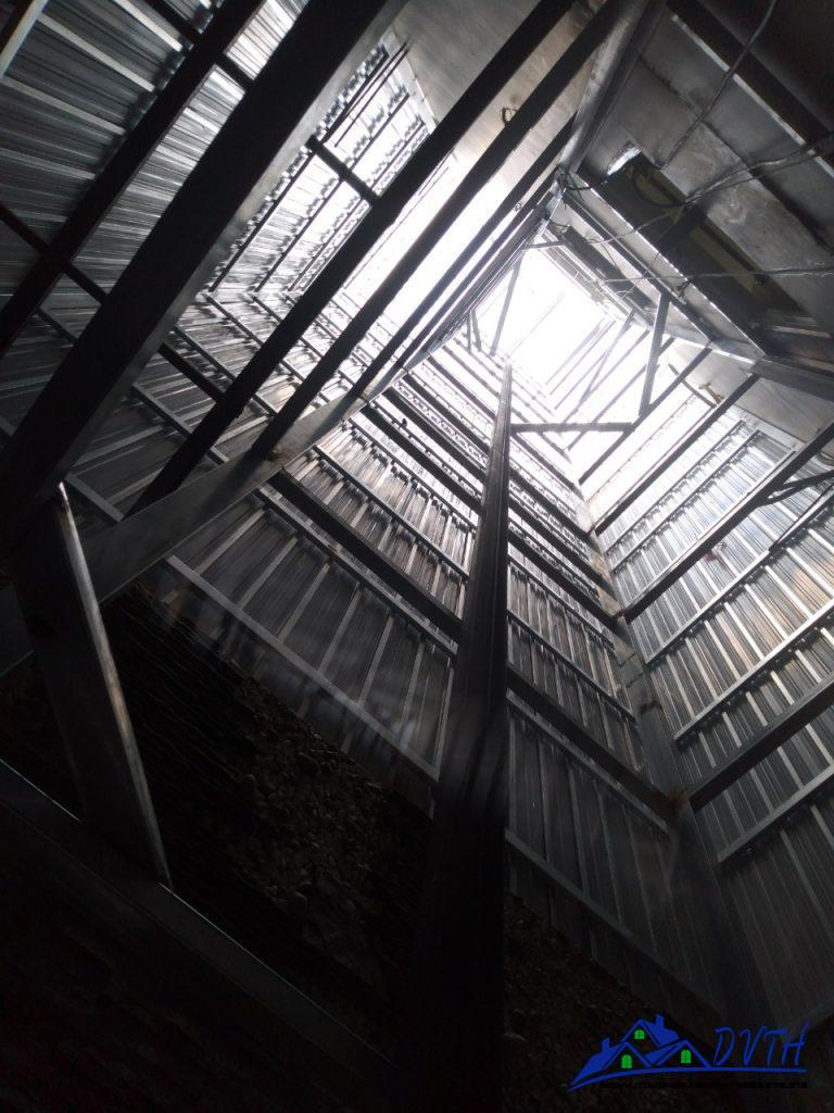 thang nâng hàng tại Ninh Bình