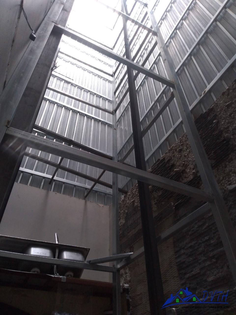 thang nâng hàng tại Ninh Bình