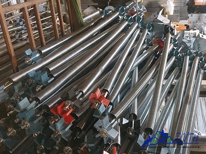 lò xo linh kiện vật tư